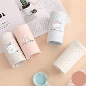 Naiste bikiinid kolme- või neljaosalises komplektis rasedatele