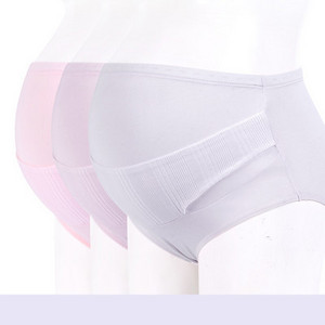 Naiste bikiinid kolme- või neljaosalises komplektis rasedatele