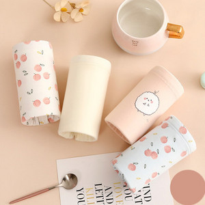 Naiste bikiinid kolme- või neljaosalises komplektis rasedatele