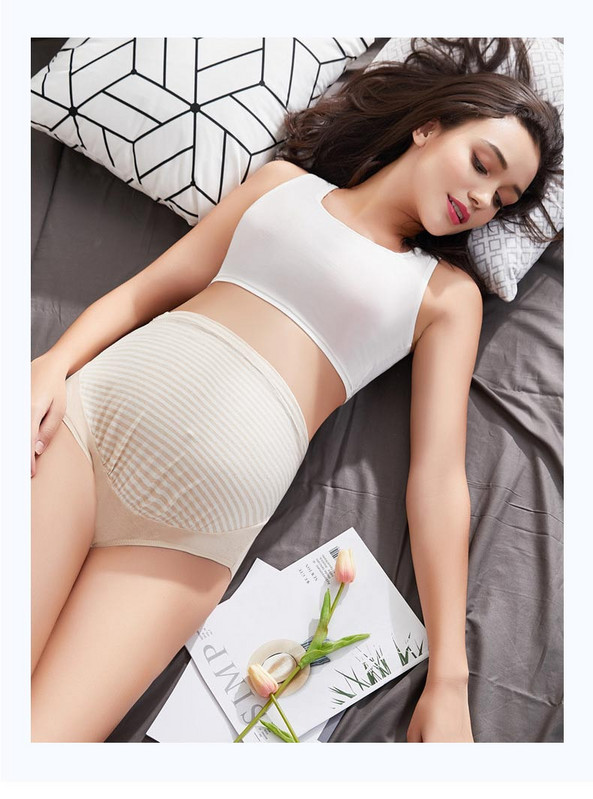 Naiste bikiinid kolme- või neljaosalises komplektis rasedatele