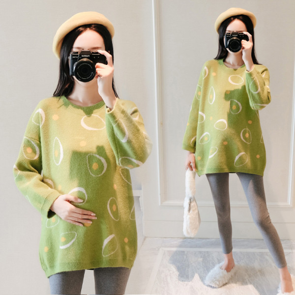 Női pulóver terhes nők számára, ovális nyakkivágással