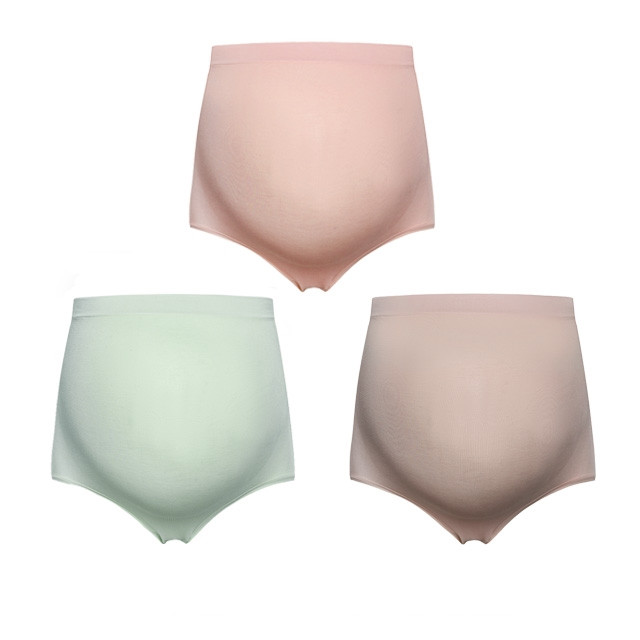 Naiste puuvillased bikiinid neljas värvitoonis, mis sobivad rasedatele