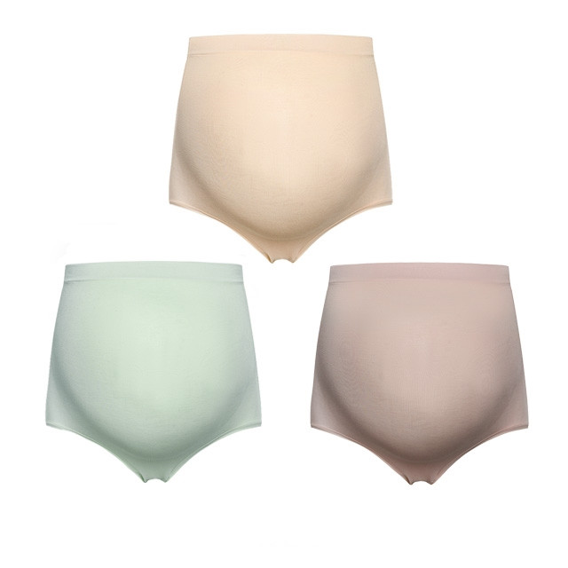 Naiste puuvillased bikiinid neljas värvitoonis, mis sobivad rasedatele