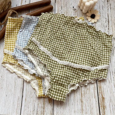 Kolmest paelaga bikiinist koosnev komplekt - rasedatele