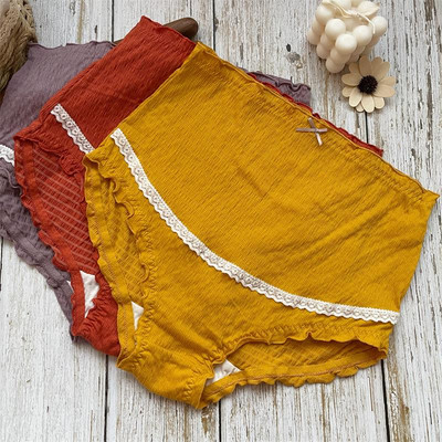 Kolmest paelaga bikiinist koosnev komplekt - rasedatele