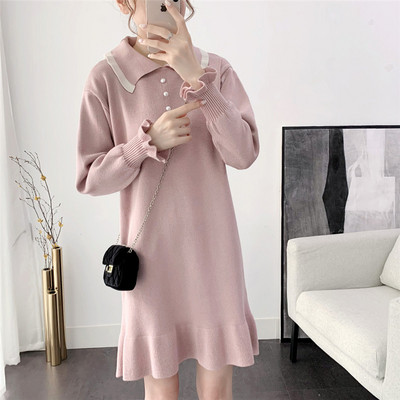 Uue mudeli krae ja nööpidega kleit rasedatele