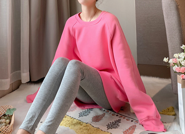 Uue mudeli ümara kaelusega spordipluus rasedatele