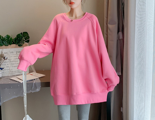 Uue mudeli ümara kaelusega spordipluus rasedatele