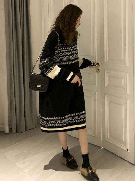 Hosszú ujjú téli ruha terhes nőknek