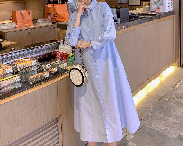 Uue mudeli kevadkleidi lõikega mudel rasedatele