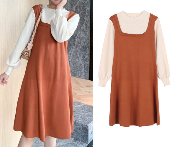 Разкроен модел рокля с обло деколте за бременни жени