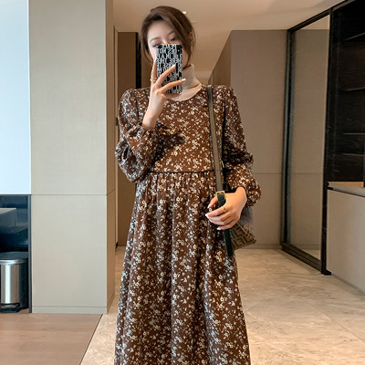 Kevad-sügis lillemustriga kleit rasedatele