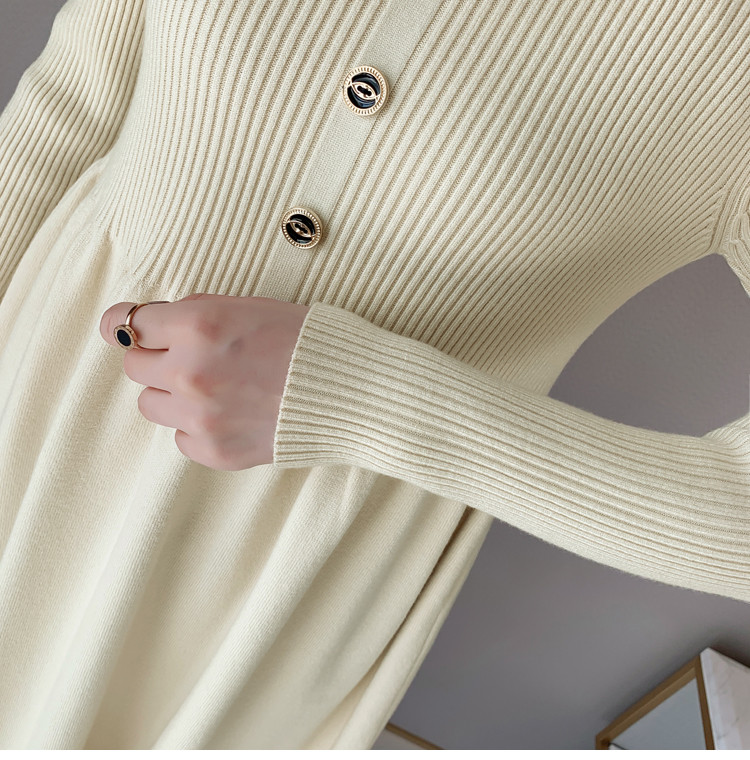 Плетена разкроена рокля с копчета за бременни