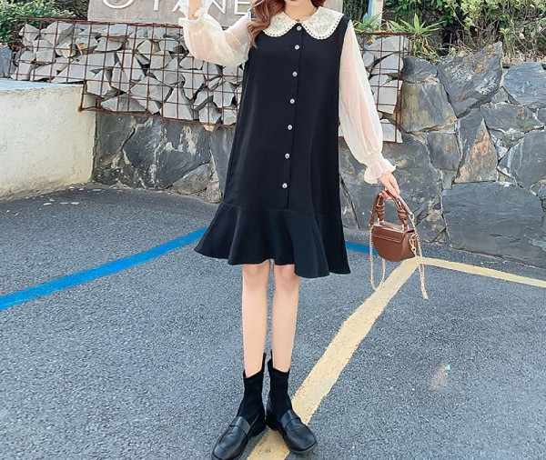 Lezser női ruha tüll ujjal és klasszikus gallérral