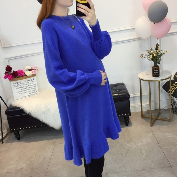 Kötött tunika terhes nőknek ovális nyakkivágással