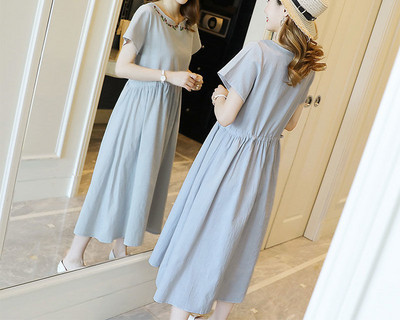 Modern női ruha ovális nyakkivágással és rövid ujjú terhes nők számára