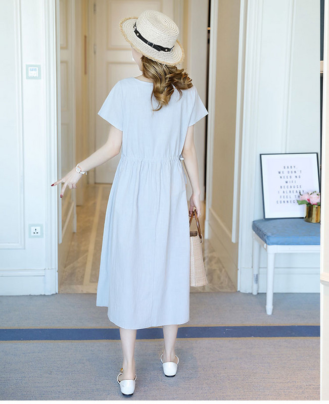 Modern női ruha ovális nyakkivágással és rövid ujjú terhes nők számára