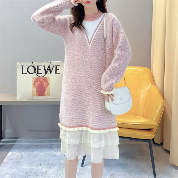 Hosszú női ruha terhes nőknek tüllvel