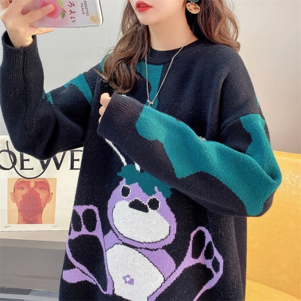 Ovális nyakkivágású pulóver terhes nők számára