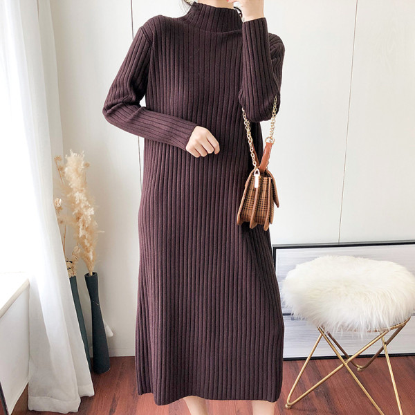 Μακρύ πλεκτό φόρεμα για έγκυες γυναίκες με κολάρο