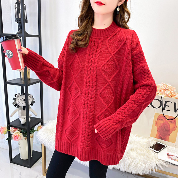 Kootud ümara kaelusega talvekampsun rasedatele