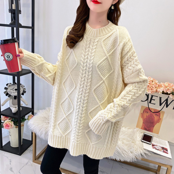 Kootud ümara kaelusega talvekampsun rasedatele