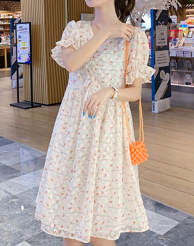 Lühikeste varrukate ja spitsikaelusega vabaaja kleit rasedatele naistele