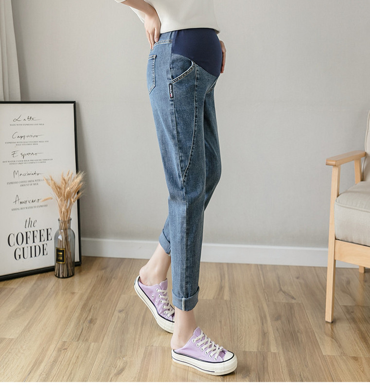 Μοντέρνο τζιν για έγκυες γυναίκες με φαρδιά ελαστική ζώνη