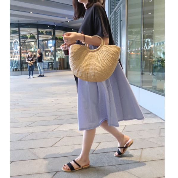 Lühikeste varrukatega naiste kleit rasedatele