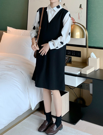 Uue mudeliga kleit rasedatele pikkade varrukate ja klassikalise kraega