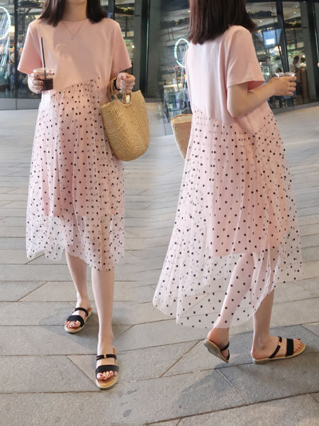 Γυναικείο φόρεμα με κοντά μανίκια και οβάλ λαιμόκοψη κατάλληλο για εγκύους