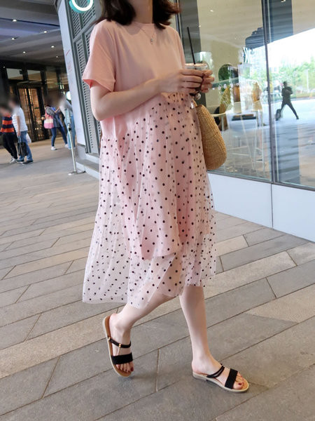 Γυναικείο φόρεμα με κοντά μανίκια και οβάλ λαιμόκοψη κατάλληλο για εγκύους