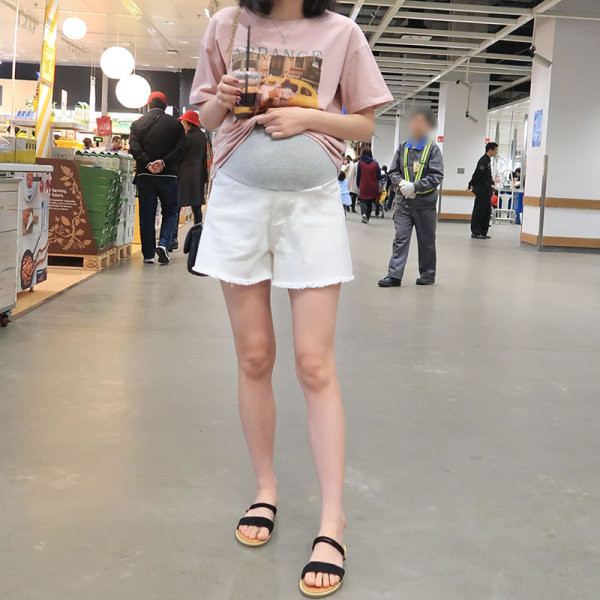 Naiste lühikesed elastse vöökohaga teksad - rasedatele