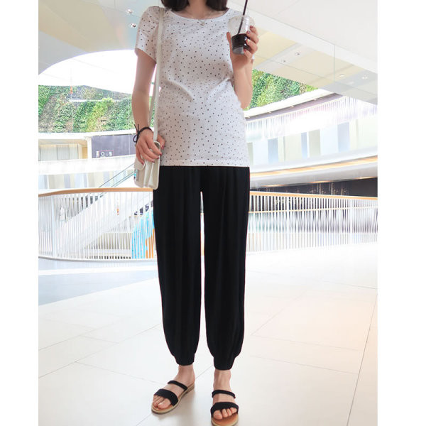 Ženska ležerna bluza bijele boje na točkice