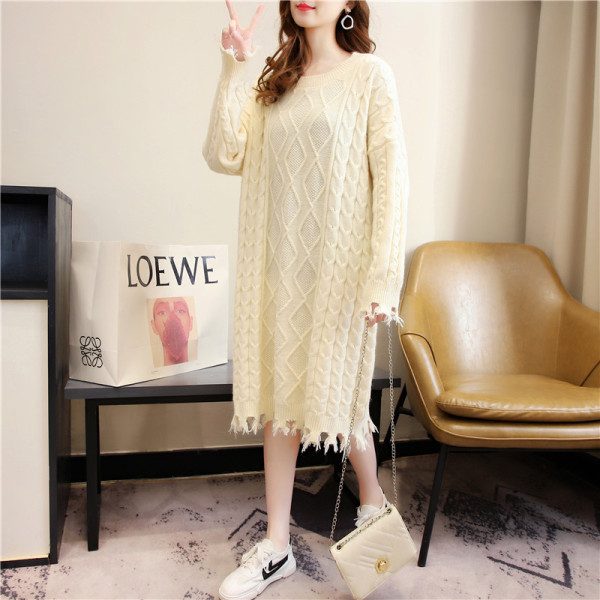 Ovaalse kaelusega pikk villane kleit rasedatele