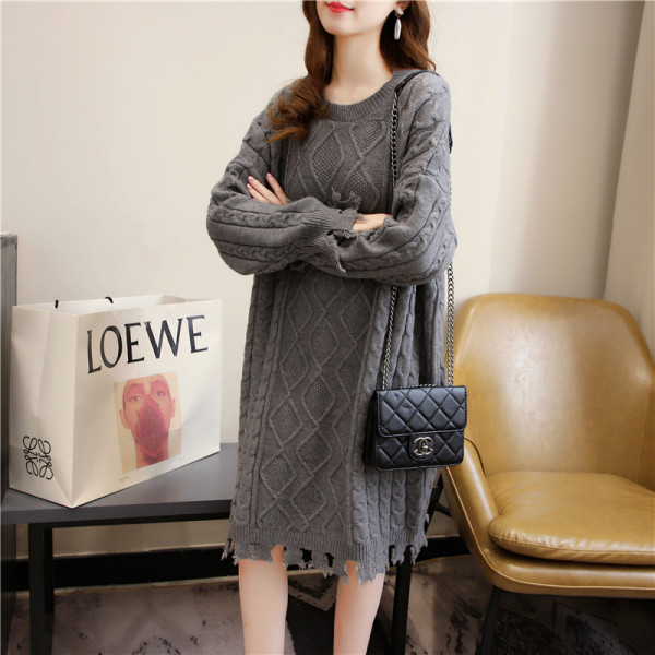 Ovaalse kaelusega pikk villane kleit rasedatele