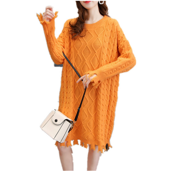 Ovaalse kaelusega pikk villane kleit rasedatele