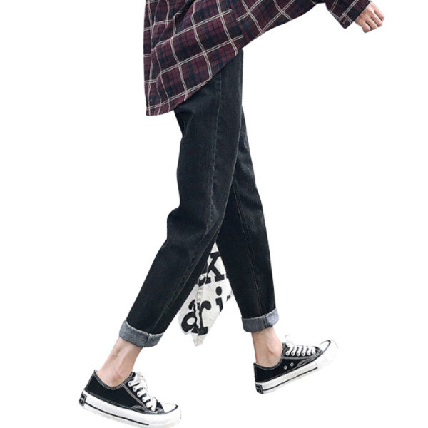 Egyenes modell farmer kismamáknak fekete színben