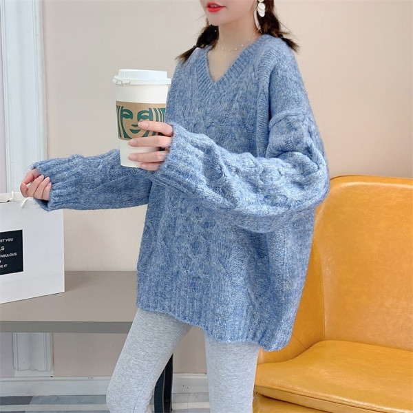 Pulover de puf cu decolteu spitz pentru gravide