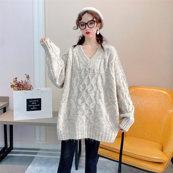 Pulover de puf cu decolteu spitz pentru gravide