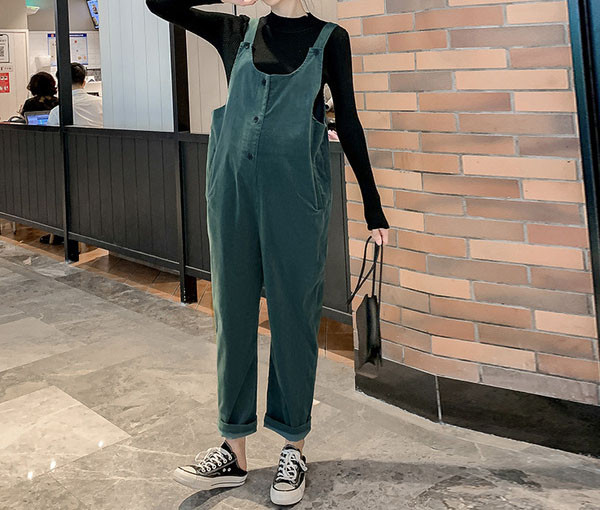 Kasdieniai kombinezonai su sagomis - nėščiosioms