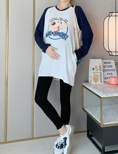 Ежедневна блуза за бременни жени с овално деколте и щампа 