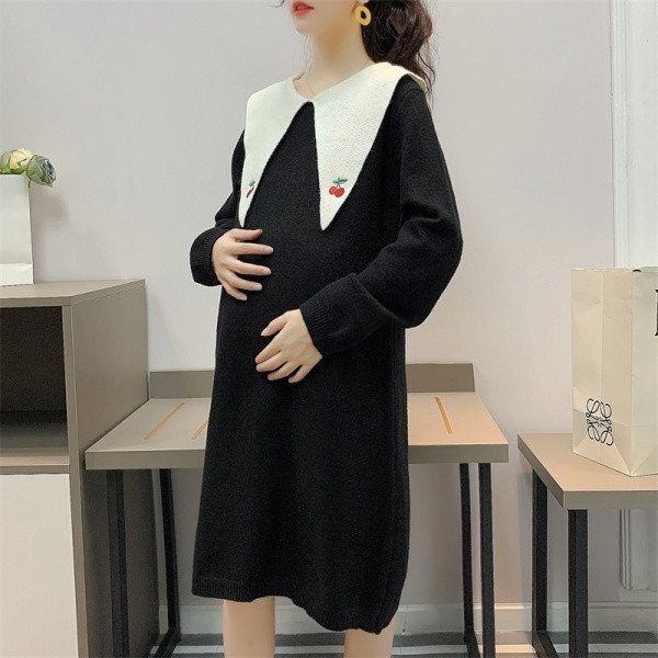 Dugi model haljine za trudnice sa vezom