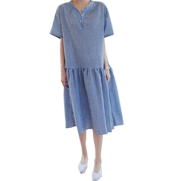 Kék színű női ruha, gombokkal, terhes nők számára