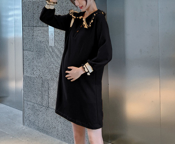 Ležerna trudnička haljina s okruglim izrezom i dugim rukavima