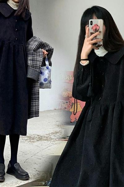 Krojen model ženske haljine za trudnice sa dugim rukavima