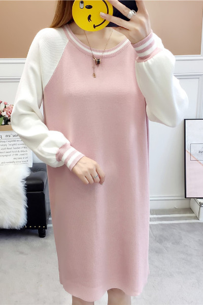 Kismamaruha kerek nyakkivágással és hosszú ujjal