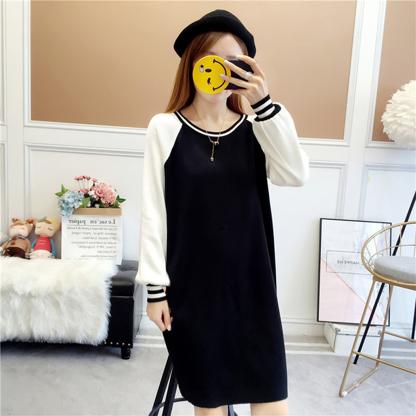 Kismamaruha kerek nyakkivágással és hosszú ujjal