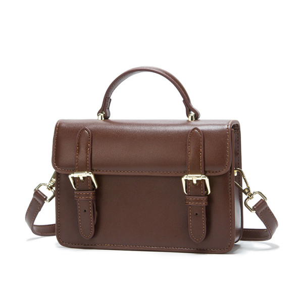 Väike retrostiilis pandlaga nahkkott