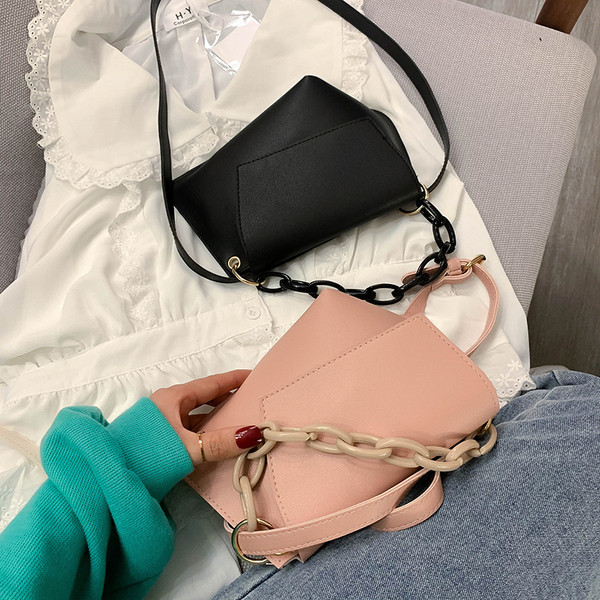 Uue mudeli naistekott - A-sümmeetriline kahe sangaga disain